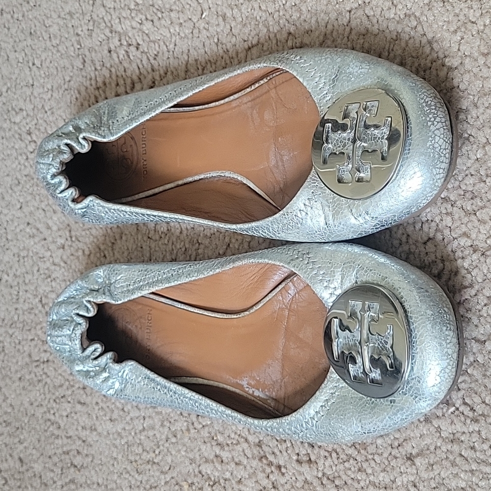Reva Crackled Metallic Ballerina Flat, Silver